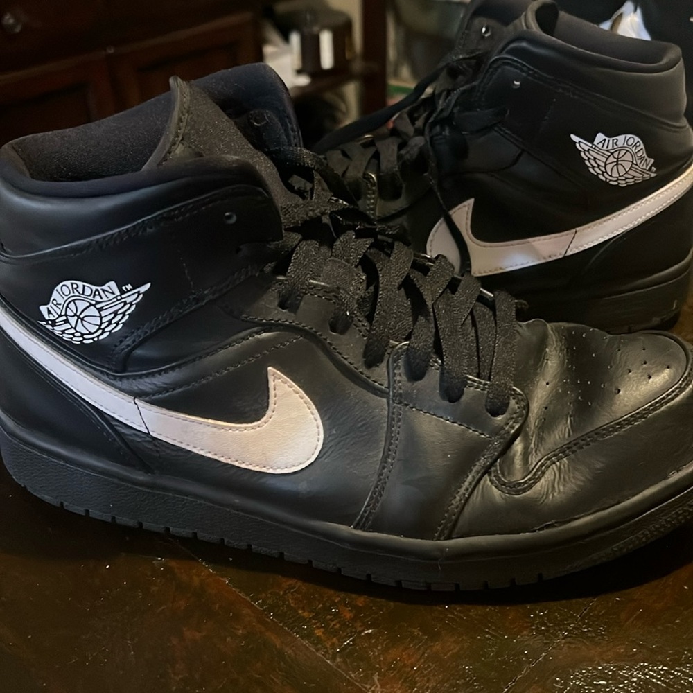 NIKE AIR JORDAN sz 10.5